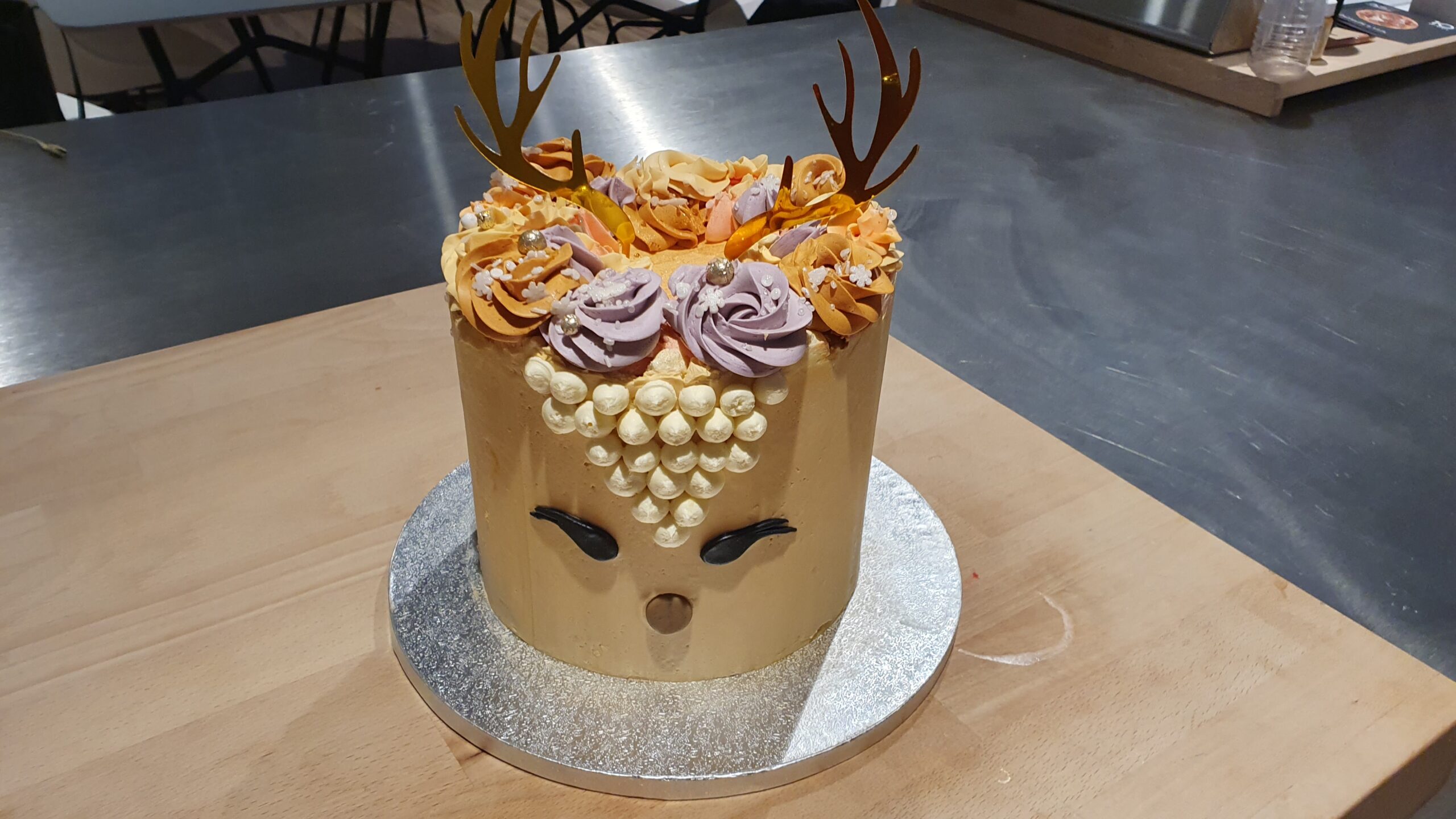 Sweet Deer – Tortenworkshop für Kinder mit Begleitung  am 13.12.2025